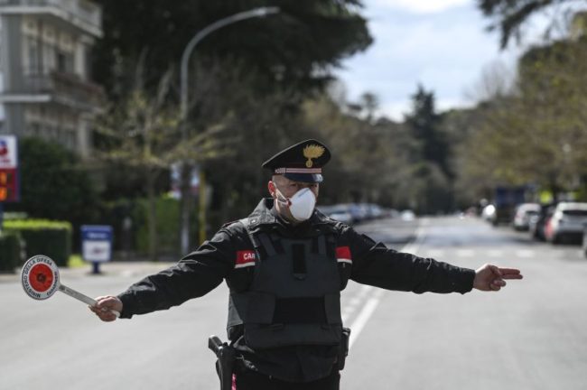 Stanchi di stare in casa, denunce a tappeto nel Siracusano: beccato anche un catanese “in trasferta”