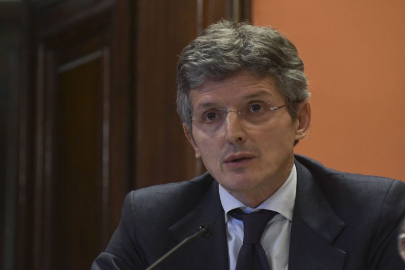 Martella “Edicole aperte per dare un'informazione affidabile”