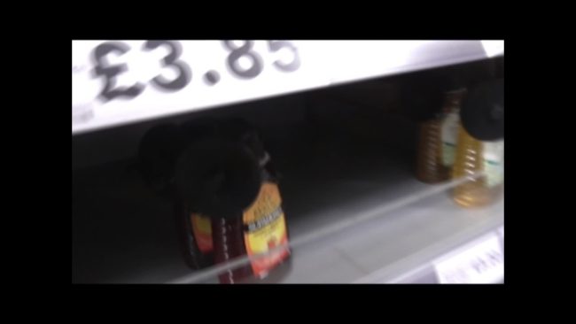 Coronavirus, a Londra scaffali vuoti nei supermercati
