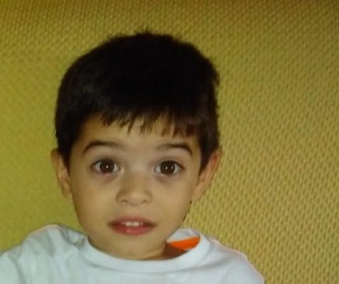 Infezione fulminante al cuore, il piccolo Kevin muore a 4 anni. La mamma: “Pregate per la nostra famiglia”