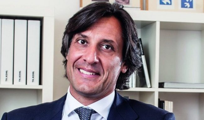 Tragico incidente sulla A22, Bmw si schianta contro mezzo pesante: morto noto architetto siciliano