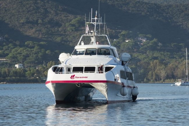Latitante da mesi, prova a imbarcarsi su un catamarano per Malta ma viene arrestato