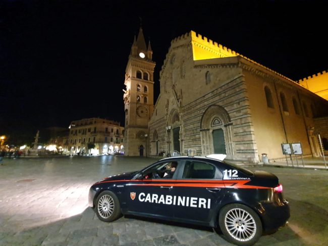 Coronavirus, controlli a tappeto: gelateria e albergo aperti, sanzioni e denunce