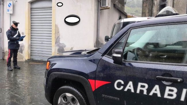 In “barba” al decreto riapre il salone: figaro e cliente sanzionati nel Catanese