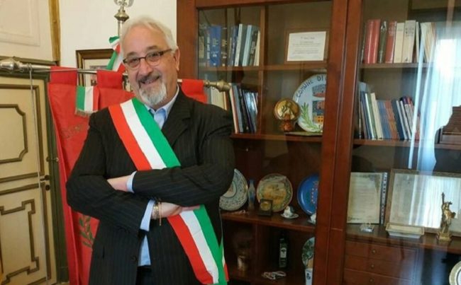 Corruzione al Comune, per il sindaco di Casteldaccia arriva la revoca della sospensione della carica