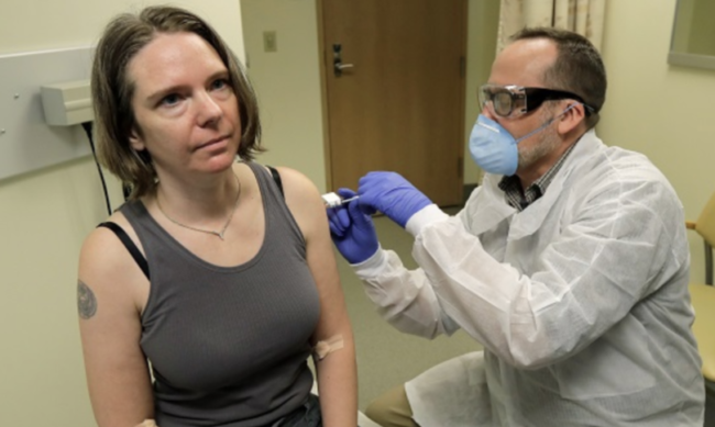 Vaccino contro il Coronavirus, iniziano gli esperimenti: la prima volontaria è una mamma