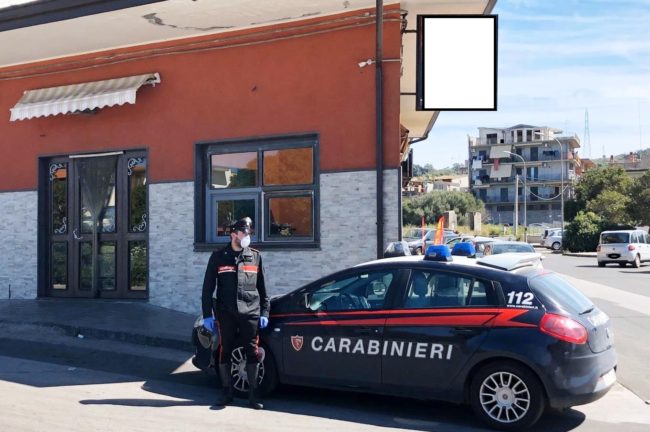 Panificio aperto senza autorizzazione nel Catanese, violate le norme sul Covid-19: 2 denunce