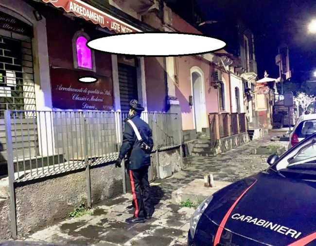 Catania, negozio aperto con dipendenti al lavoro nonostante il Covid-19: tre denunciati