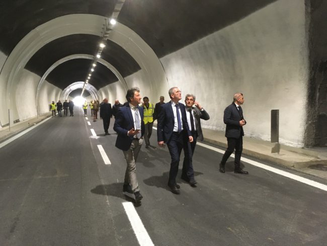 Autostrada A18 Messina-Catania, riaperta la galleria Giardini. Falcone: “Ora è ammodernata e sicura”
