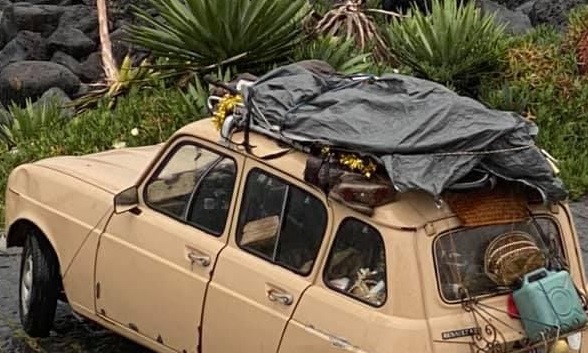 Dall’estero ad Aci Trezza, “beccata” la Renault 4: sottoposte a quarantena obbligatoria 6 persone Dall’estero ad Aci Trezza, “beccata” la Renault 4: sottoposte a quarantena obbligatoria 6 persone