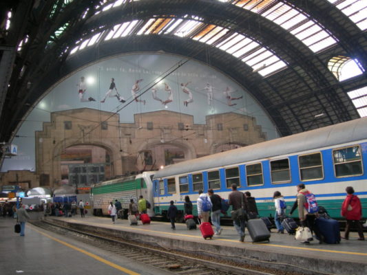 Nuovo Tentativo Di Esodo Dalla Stazione Di Milano: Decine Di ...