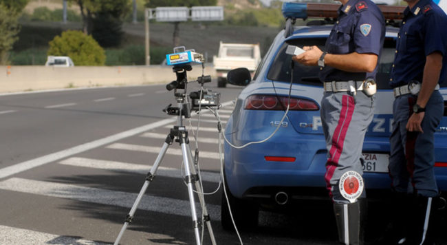 Controlli polizia municipale con autovelox e dispositivo “scout” fino al 5 giugno: ecco le vie interessate