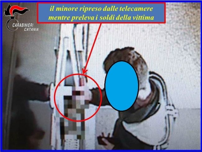 Ruba denaro all’anziano a cui la madre fa da badante: denunciato un minorenne nel Catanese