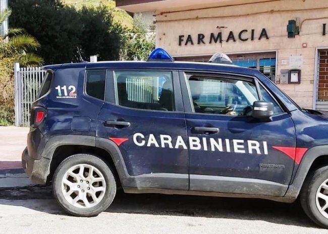 Marito affetto da Covid-19 muore nel Catanese: 70enne “salvata” dai carabinieri grazie ai suoi farmaci