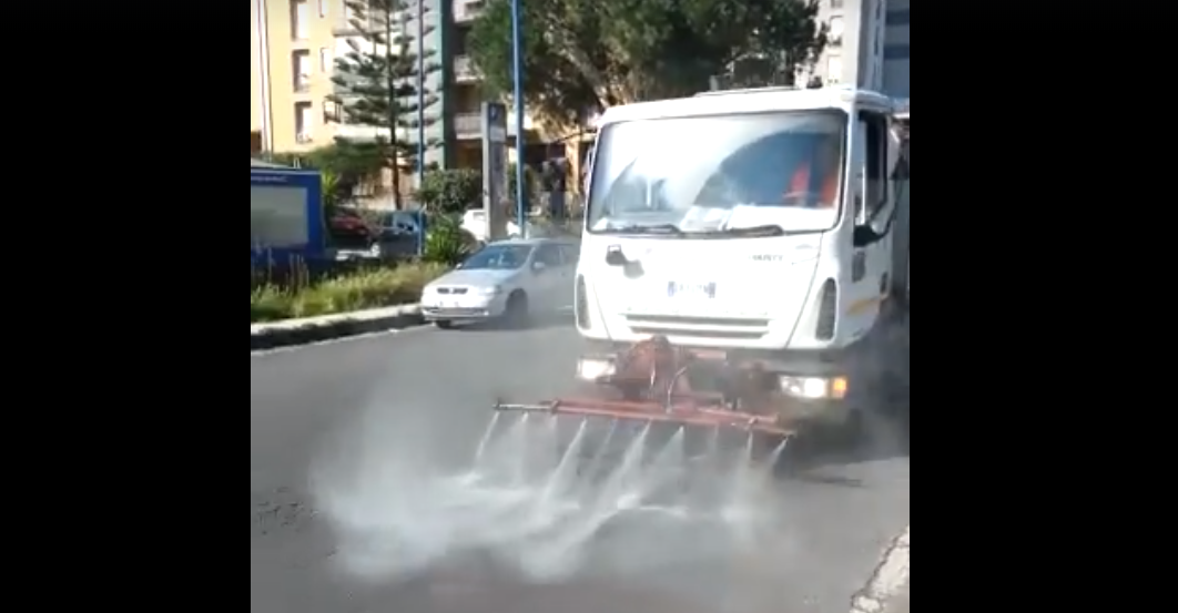 Catania, inizia la sanificazione delle strade anche nei quartieri – VIDEO