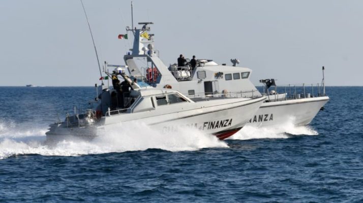Catania, per contrastare il Coronavirus controlli anche via cielo e mare: 10 denunciati