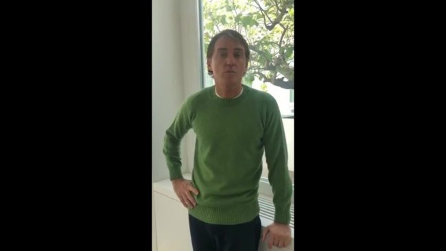 Mancini “Ragazzi io sto a casa, fatelo anche voi”