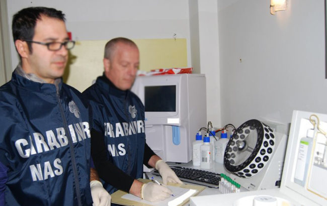 Catania, laboratorio abusivo di tamponi per il Coronavirus: segnalata la titolare