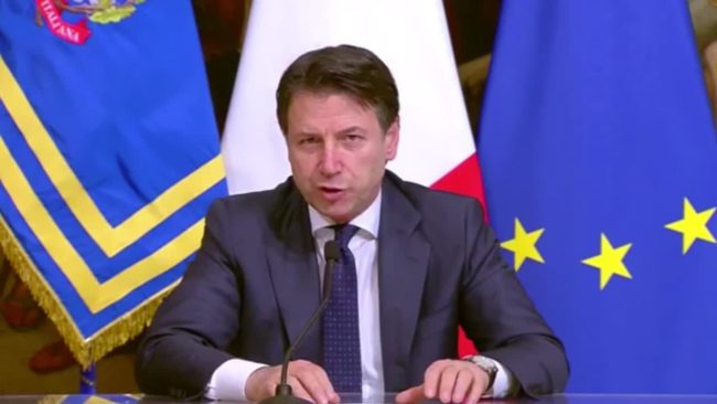 Coronavirus, Conte annuncia misure più severe: “Preserviamo la vita dei cittadini”