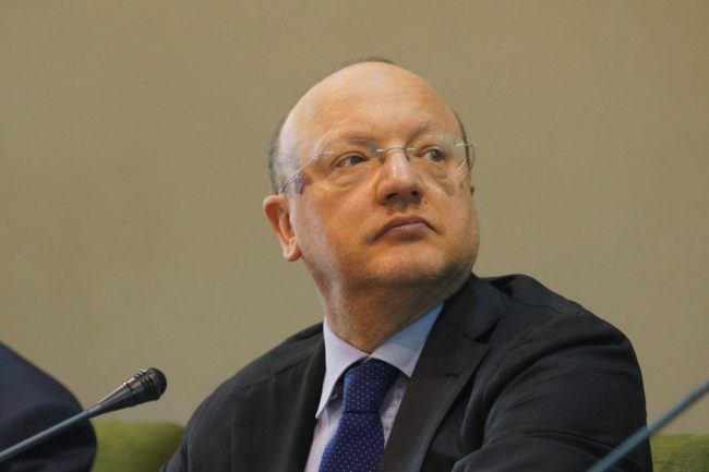 Coronavirus, Boccia “La societa' non sara' piu' la stessa”