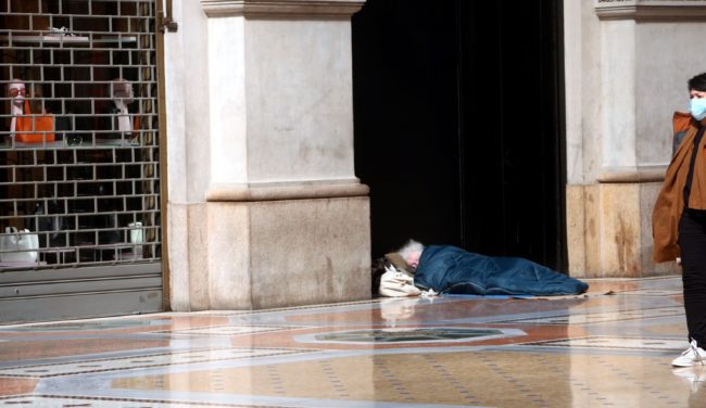 Coronavirus, a Milano una raccolta fondi per i piu' bisognosi