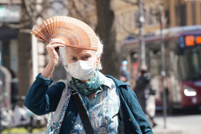 Coronavirus, da oggi la Spagna riapre alcune attivita' economiche