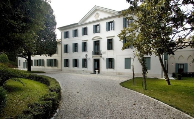 Banca Ifis, finanziamenti agevolati a imprese che convertono produzione