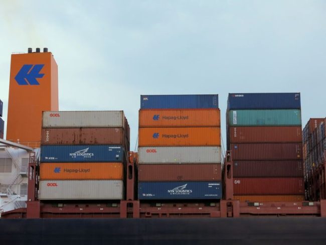 Commercio estero, a febbraio saldo in crescita