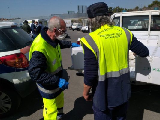 “Catania aiuta Catania”: prosegue la consegna dei pacchi spesa per i più bisognosi