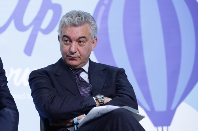 Mascherine cinesi, l’ex commissario per l’emergenza Covid Domenico Arcuri indagato per peculato