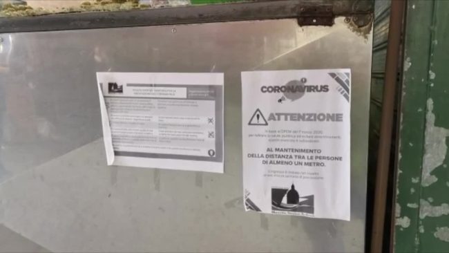 A Palermo un’aria surreale avvolge il mercato di Ballaro’