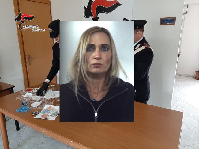 Trovata con cocaina ed eroina in casa: 45enne finisce ai domiciliari
