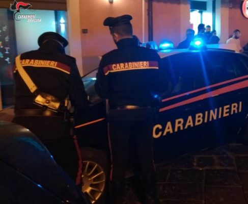 Panineria aperta e cene in casa di amici e parenti: scattano le sanzioni per cittadini indisciplinati