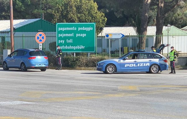 Coronavirus, per Pasqua la Polizia intensifica i controlli in strade e autostrade del Palermitano