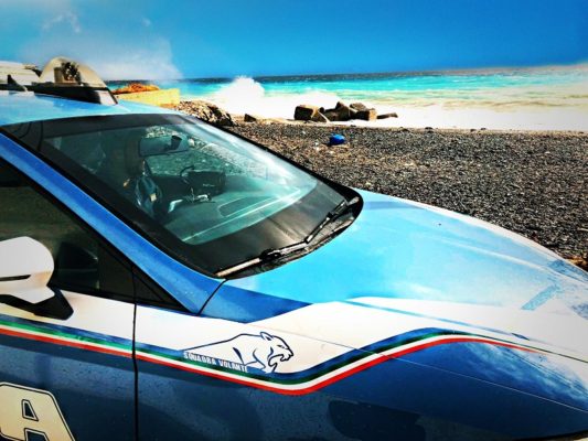 Continua a vessare la compagna nonostante la misura dell’allontanamento: 32enne ai domiciliari