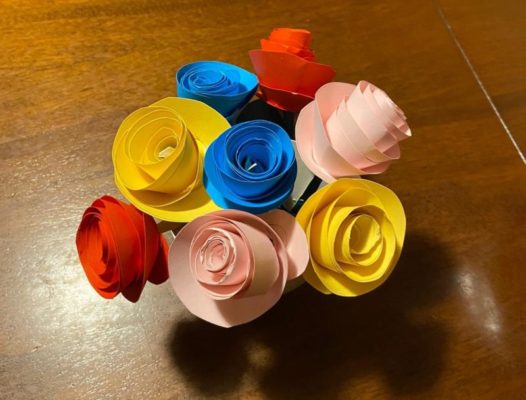 Una rosa per un racconto: all’IC “P.S. Di Guardo-Quasimodo” si festeggia la giornata mondiale del libro