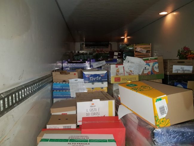 Trasportavano cibo con il refrigerante spento: autotrasportatori multati