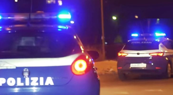Catania, tentativo di suicidio in via Acicastello: uomo minaccia di gettarsi dal balcone