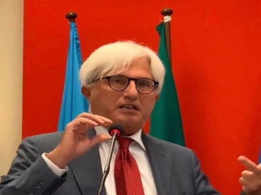 Banche in Sicilia, sempre meno dipendenti e agenzie. Sammarco (Uilca Uil): “Rischio usura” Banche in Sicilia, sempre meno dipendenti e agenzie. Sammarco (Uilca Uil): “Rischio usura”