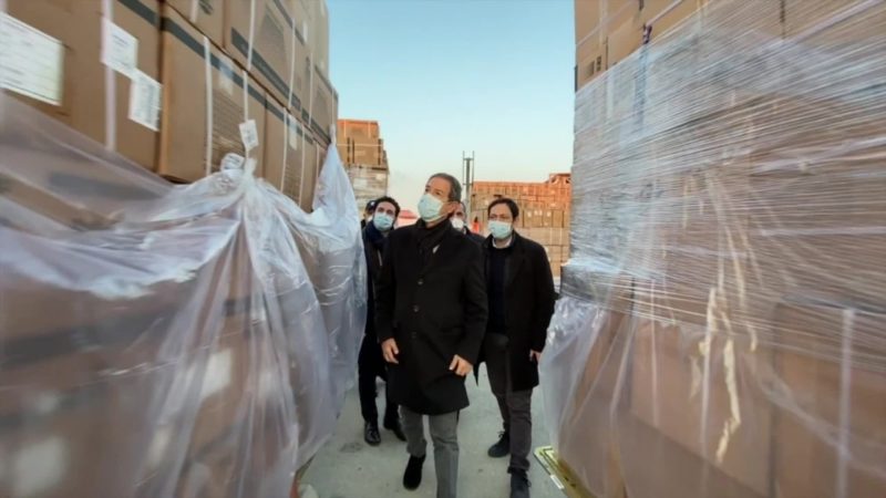 Coronavirus, atterrato a Palermo un carico di 40 tonnellate di Dpi