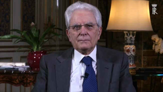 Mattarella “Scuole chiuse una ferita per tutti”