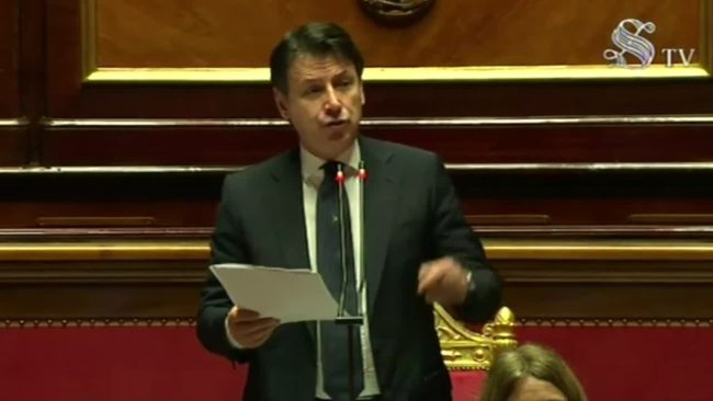 Coronavirus “Mascherine e distanza finche’ non ci sara’ vaccino”