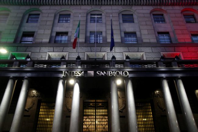 Intesa Sanpaolo, nel primo trimestre utile netto in rialzo