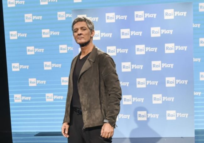 Fiorello, lo showman e mattatore radio e tv compie 60 anni