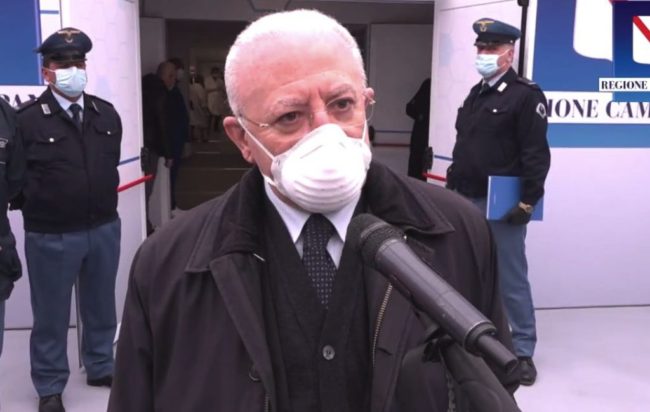 Riaperture, De Luca “Non ho firmato l'accordo con il Governo”