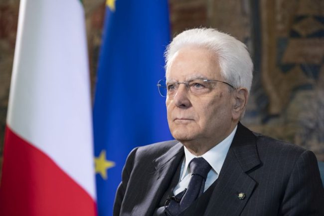 Mattarella “Il futuro dipende dalla dignita' e qualita' del lavoro”
