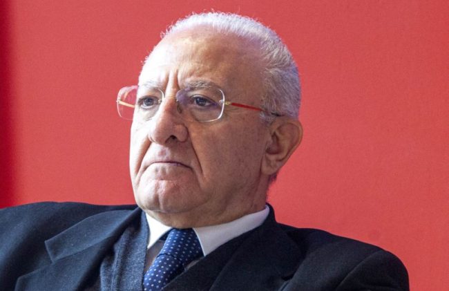 De Luca “Non si comprende l'apertura generalizzata”