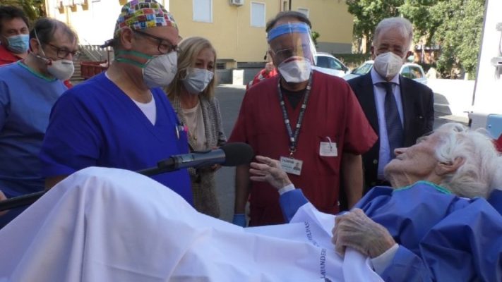 Catania, si ruppe il femore mentre era positiva al Coronavirus: 97enne ce l’ha fatta, dimessa dal Cannizzaro
