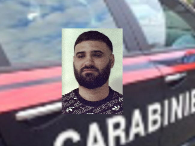 Catania, a spasso con la sua Smart nonostante i domiciliari: in manette 28enne