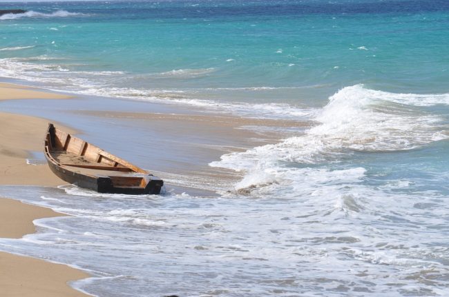 Nuovo sbarco fantasma in Sicilia: migranti in fuga, bloccati in 6